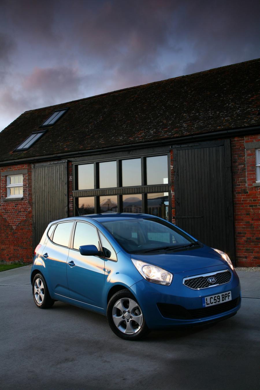  Kia Venga 2010 года  (фото 156 из 199)
